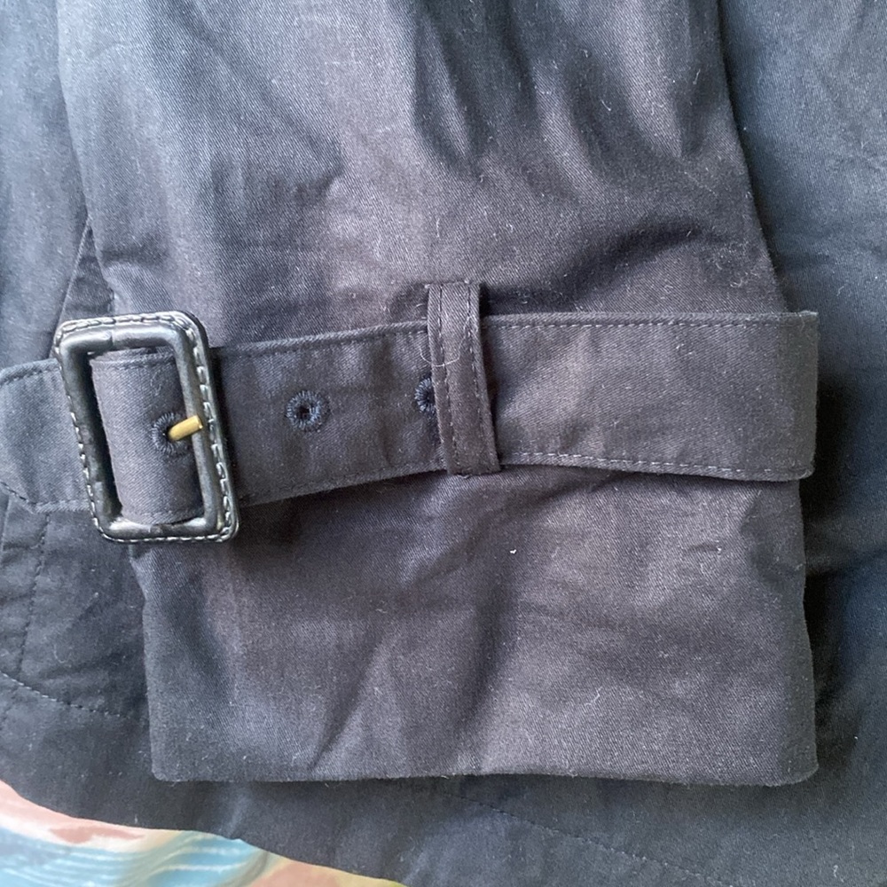 Sarah Jessica Parker black short waisted trench coat w/ removable lining - Picture 8 of 12